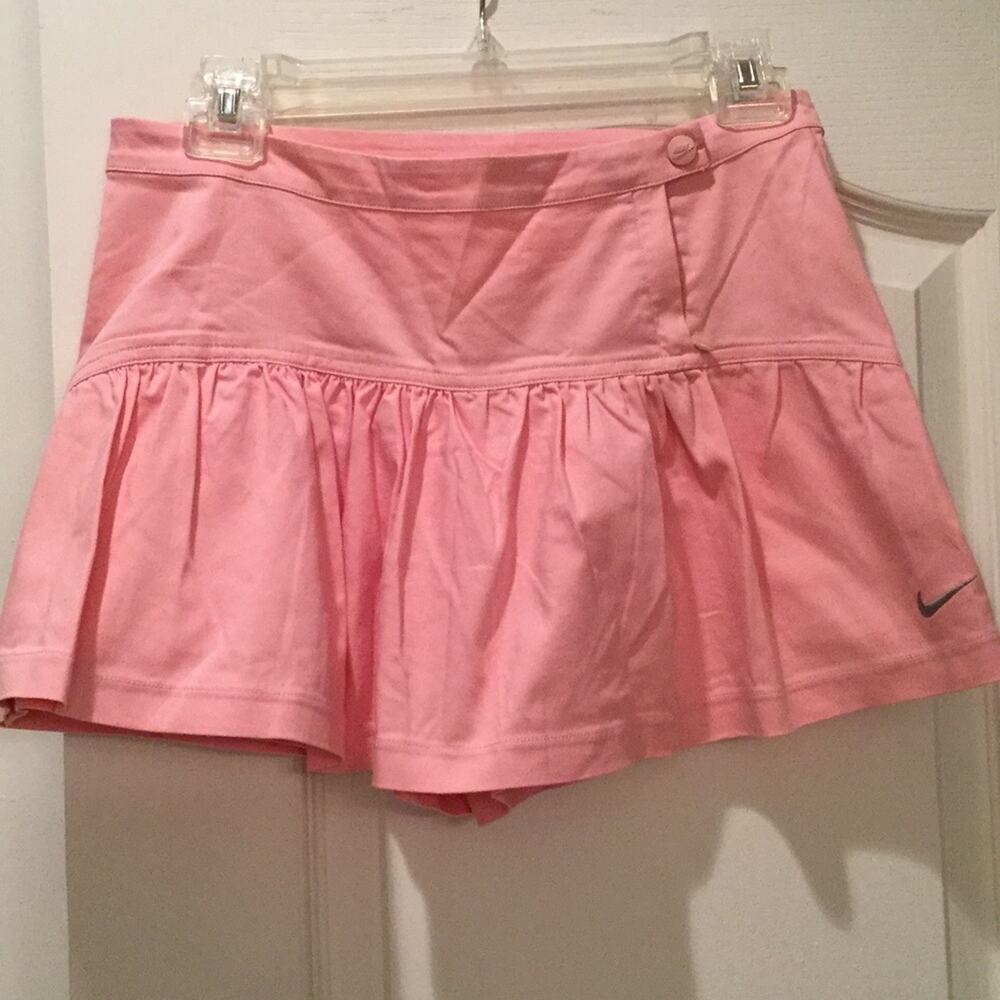 Nike pale pink skorts worn once size S